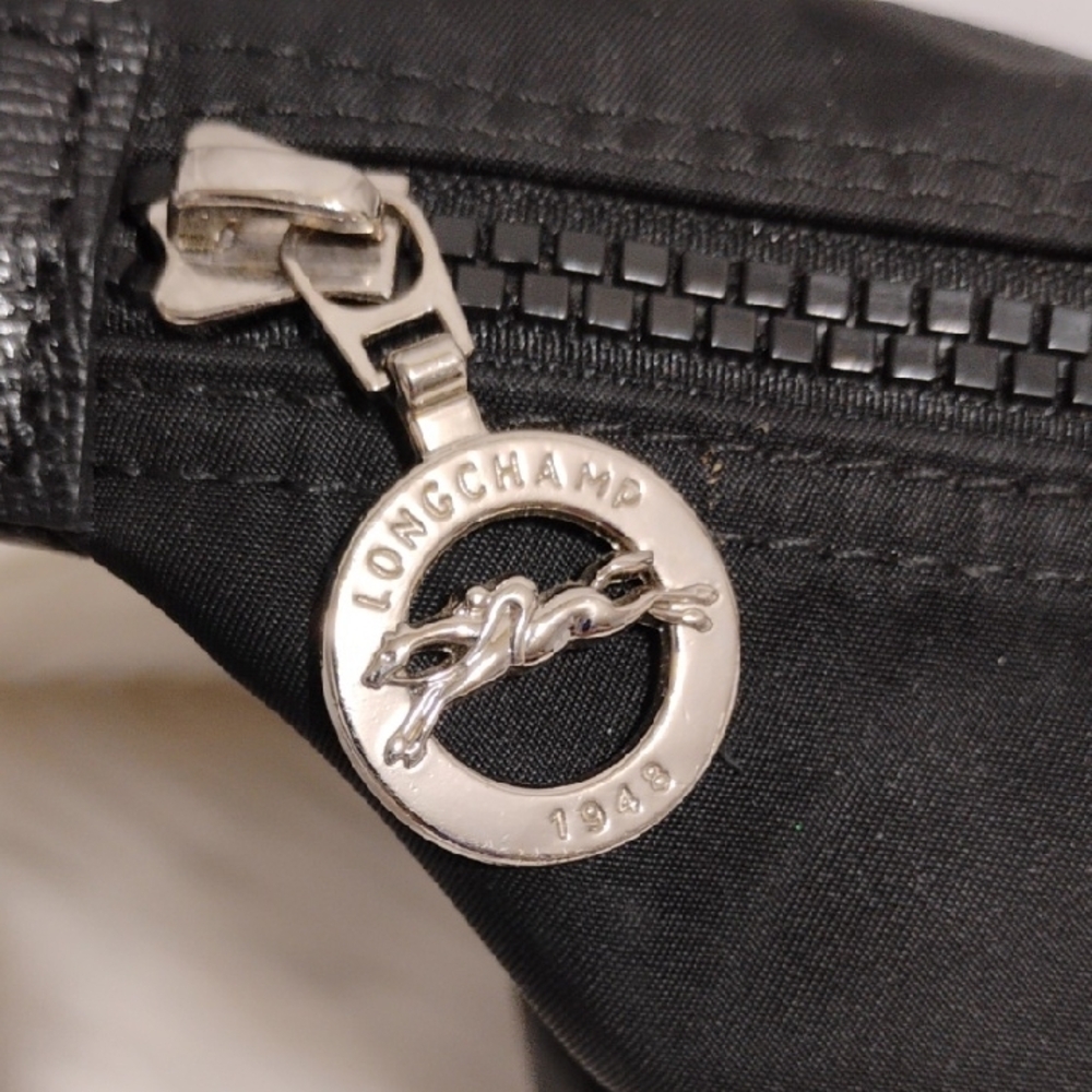 SALE! Like New Longchamp Le Pliage Black Nylon/Leather Small Tote W Strap - Picture 3 of 14